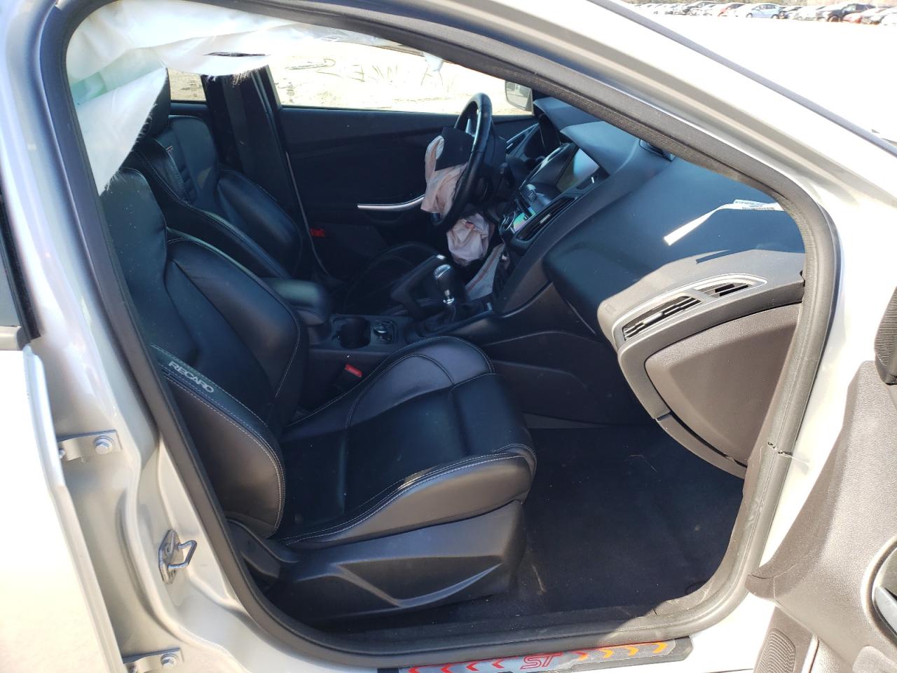 Photo 5 from auction – 2014 FORD FOCUS ST with VIN 1FADP3L96EL437571