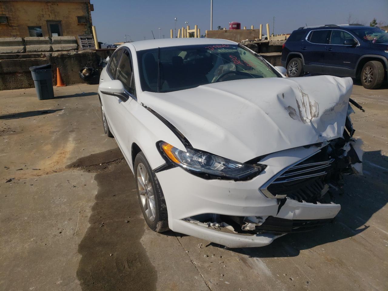 FORD FUSION SE 2017 with VIN 3FA6P0H73HR346424 - Photo from auction