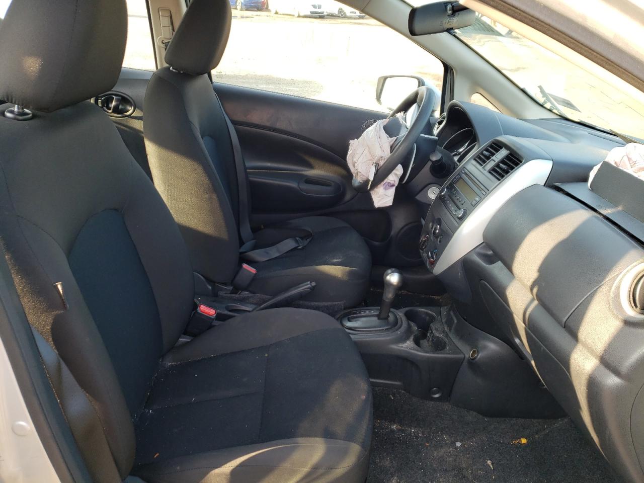 Photo 5 from auction – 2017 NISSAN VERSA NOTE with VIN 3N1CE2CP2HL378339
