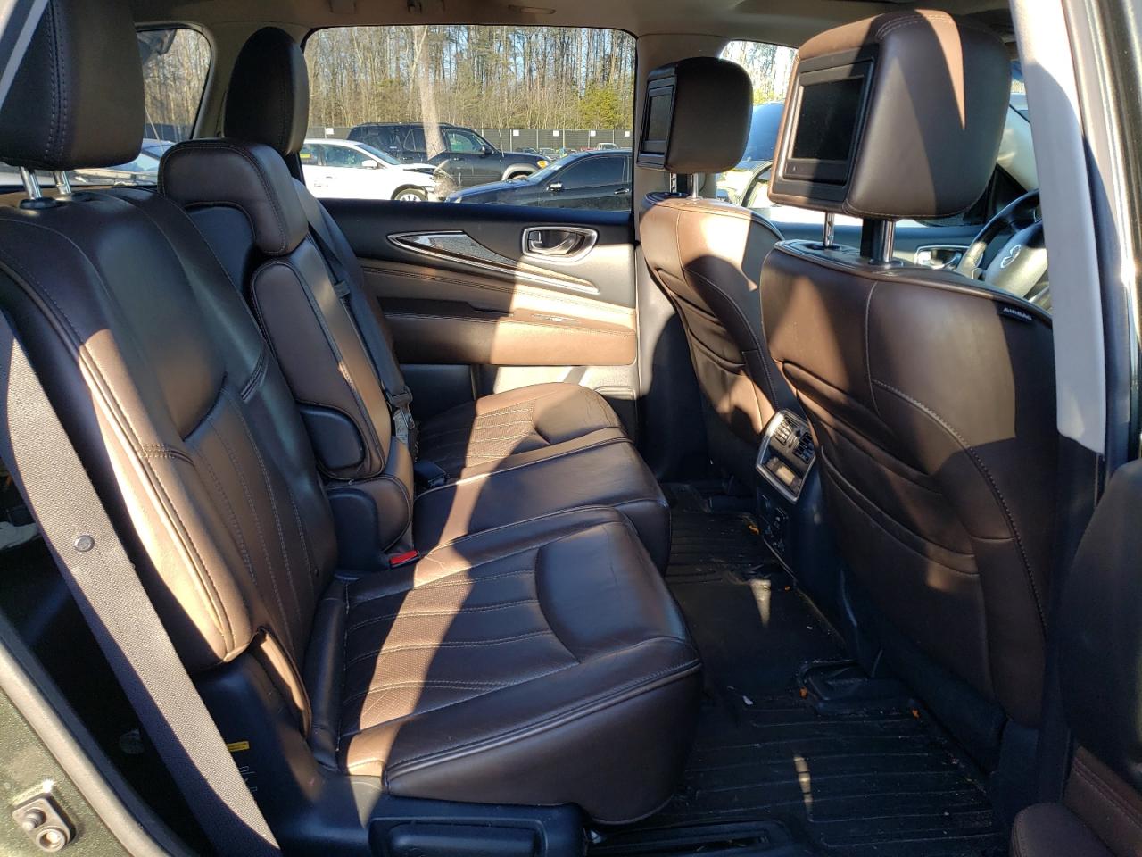 Photo 6 from auction – 2013 INFINITI JX35 with VIN 5N1AL0MM2DC336323