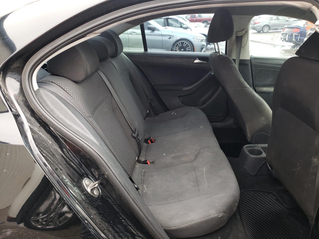 Photo 15 from auction – 2012 VOLKSWAGEN JETTA BASE with VIN 3VW2K7AJ7CM357404