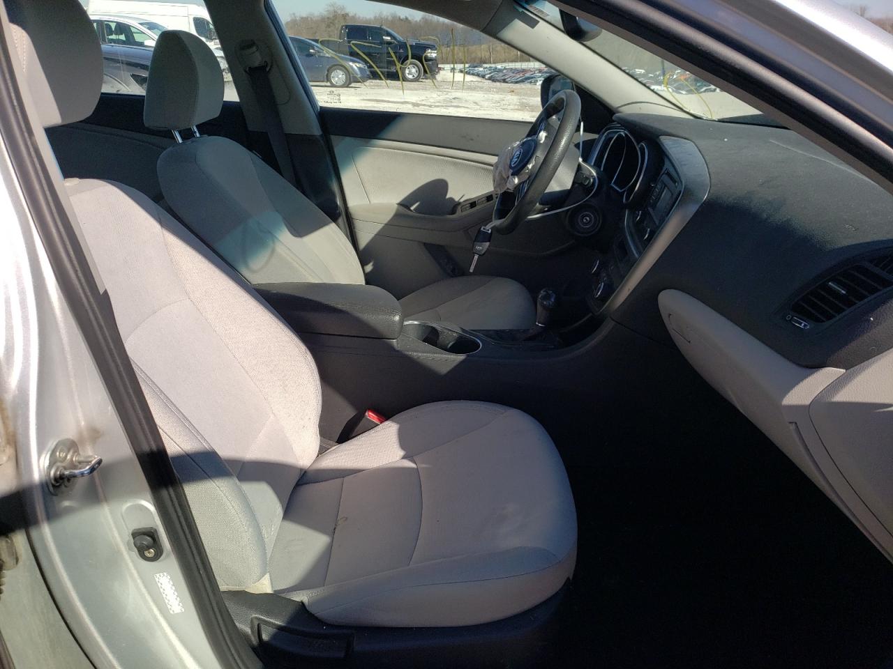 Photo 5 from auction – 2014 KIA OPTIMA LX with VIN KNAGM4A75E5453785