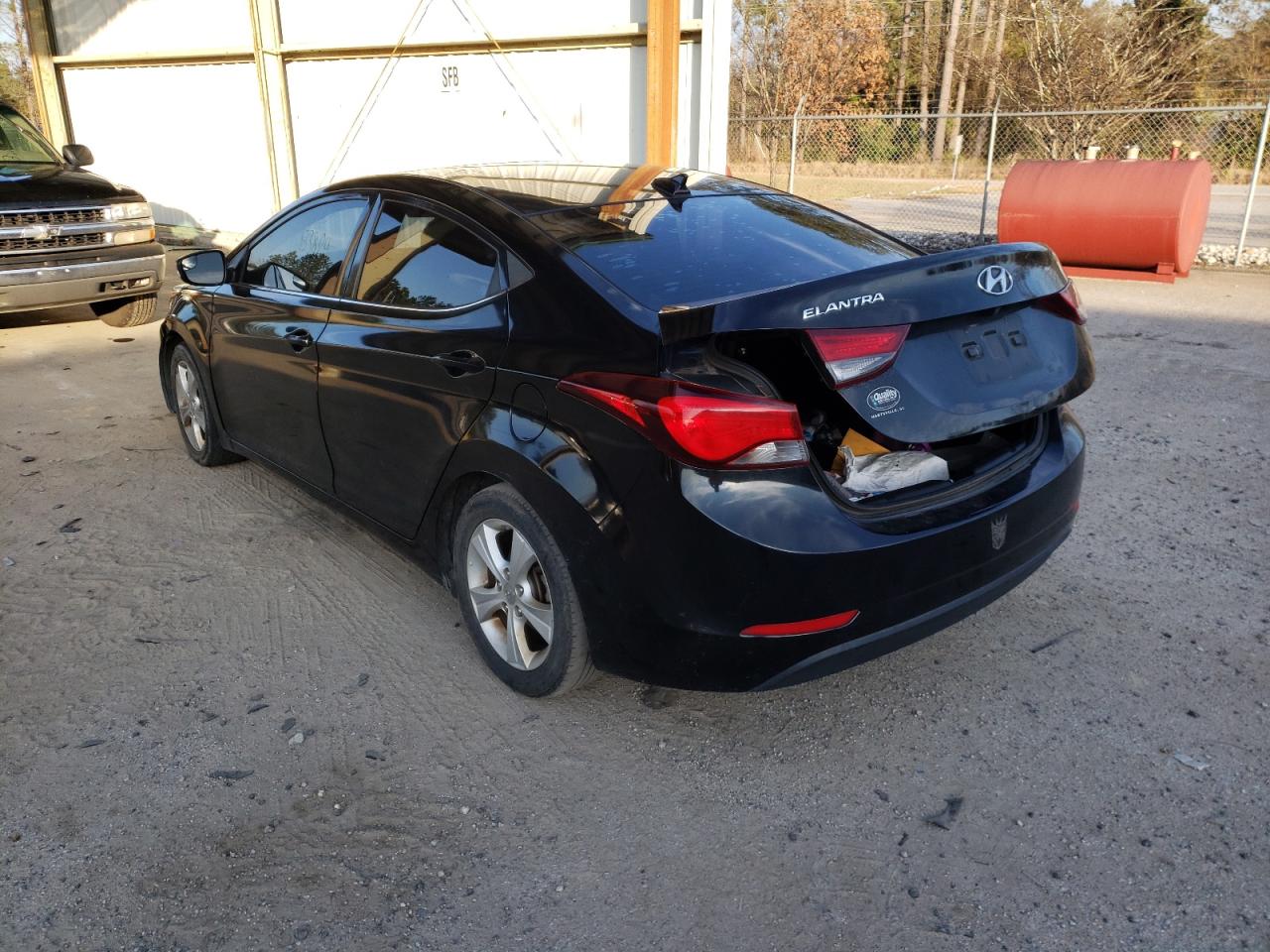 Photo 3 from auction – 2016 HYUNDAI ELANTRA with VIN 5NPDH4AE8GH773663