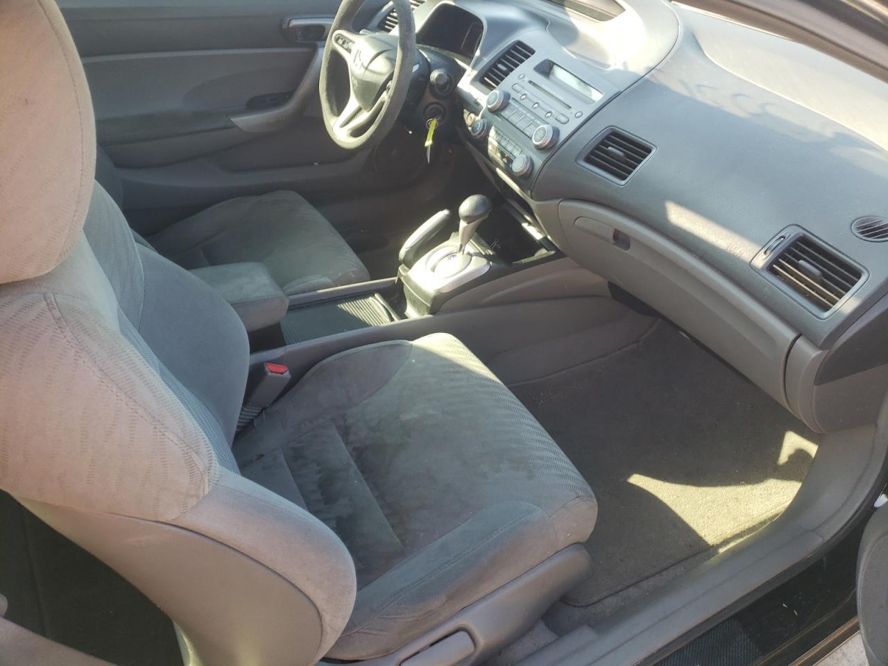 Photo 5 from auction – 2010 HONDA CIVIC EX with VIN 2HGFG1B85AH522264