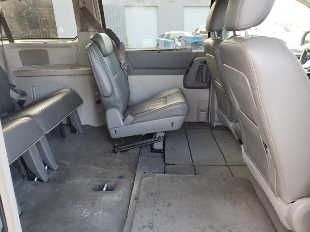 Photo 6 from auction – 2008 CHRYSLER TOWN & COU with VIN 2A8HR54P68R817044