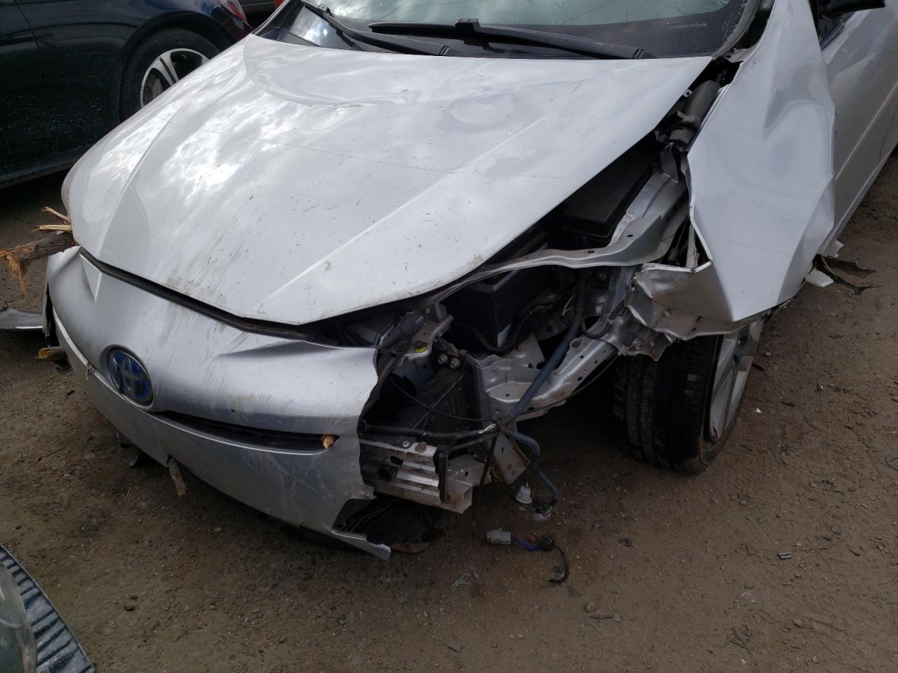Photo 9 from auction – 2016 TOYOTA PRIUS with VIN JTDKARFU9G3021104
