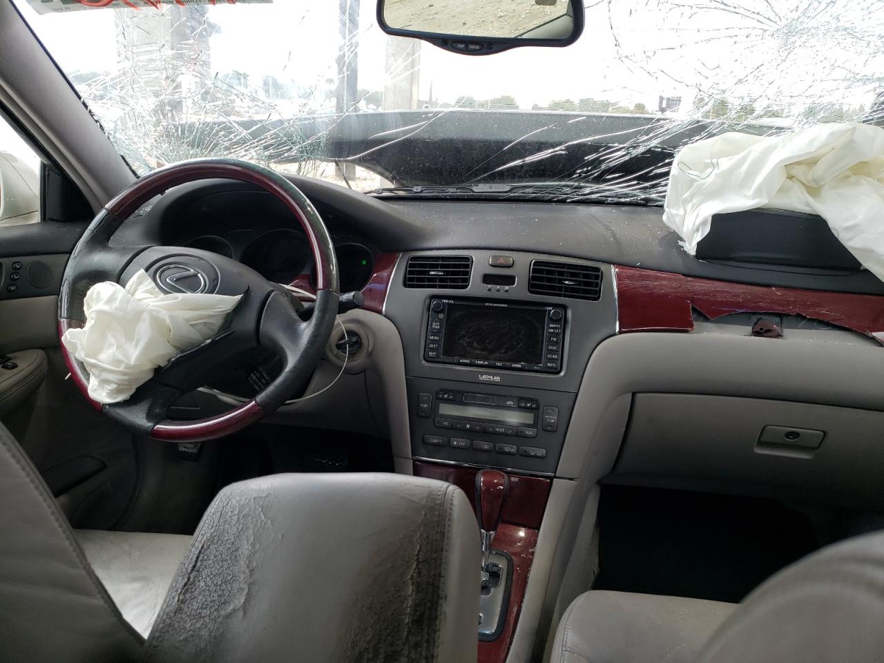 Photo 9 from auction – 2004 LEXUS ES 330 with VIN JTHBA30G640019063