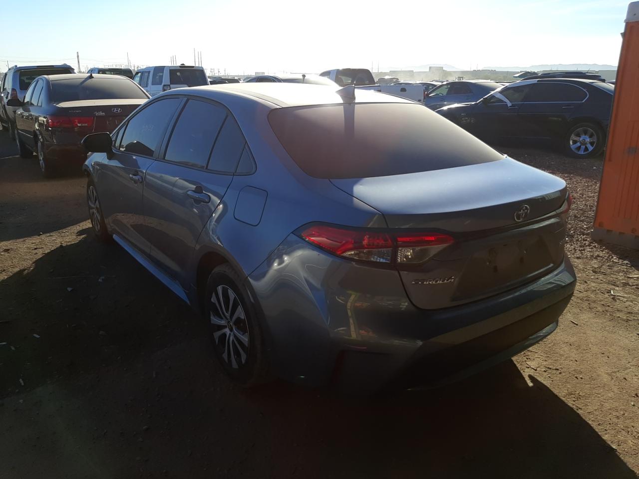 Photo 3 from auction – 2020 TOYOTA COROLLA LE with VIN JTDEBRBE2LJ025154