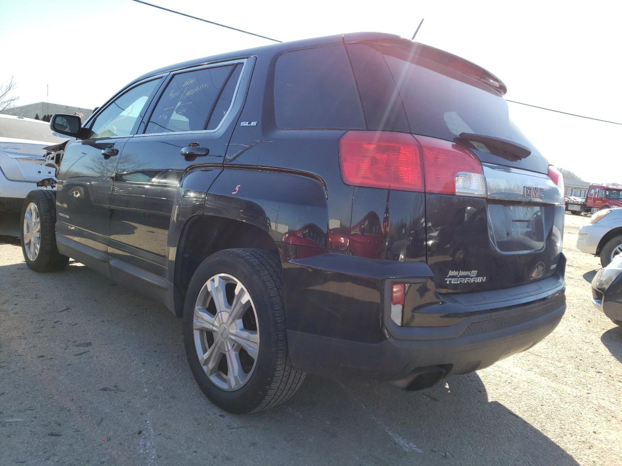 Photo 3 from auction – 2017 GMC TERRAIN SL with VIN 2GKFLSEK8H6104217