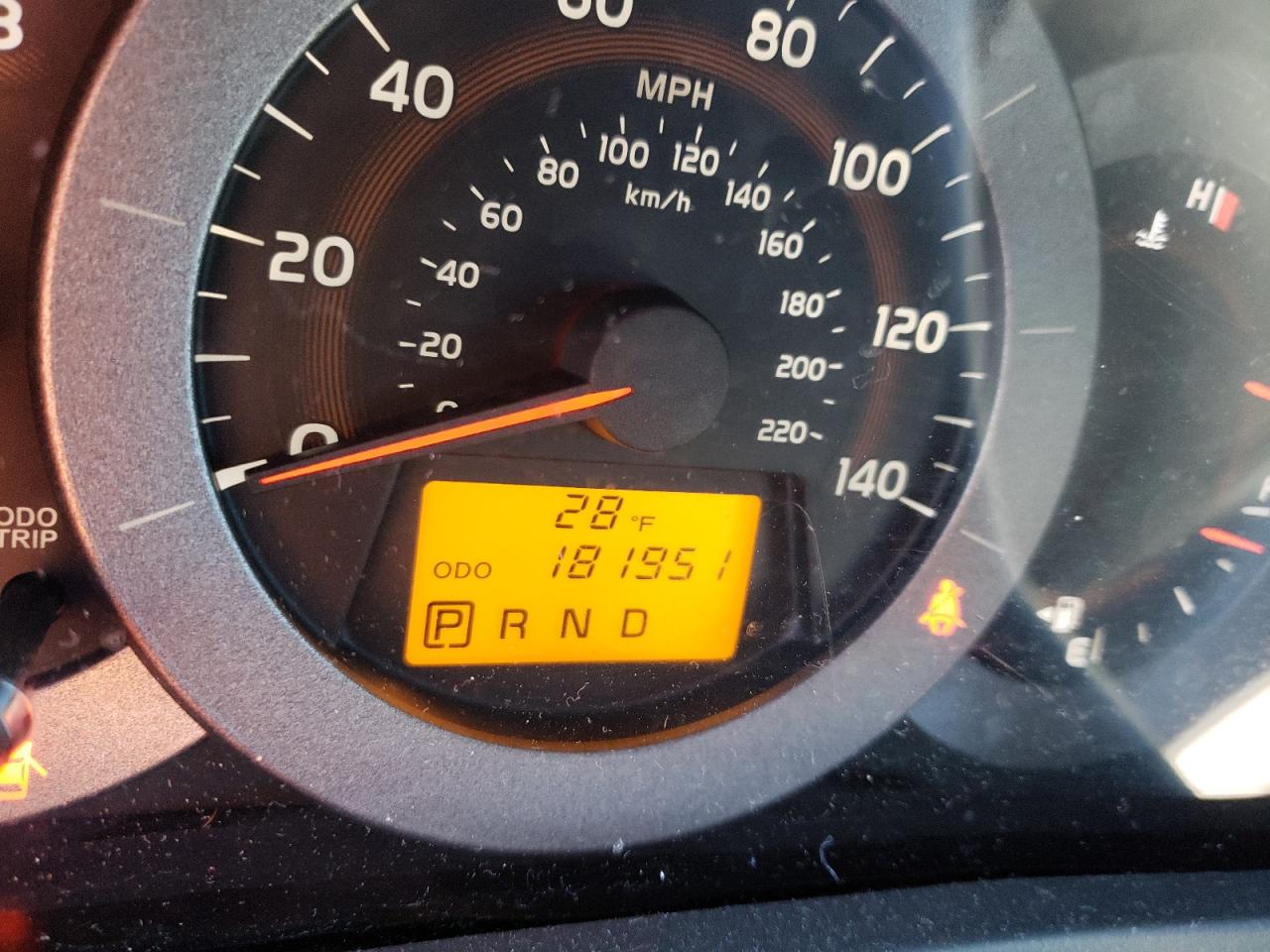 Photo 8 from auction – 2010 TOYOTA RAV4 LIMIT with VIN JTMDF4DV6AD026223