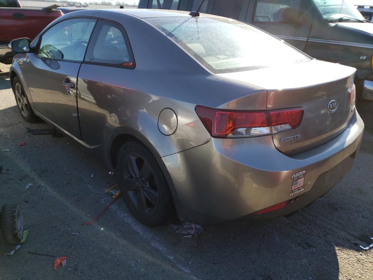 Photo 3 from auction – 2010 KIA FORTE EX with VIN KNAFU6A21A5278070