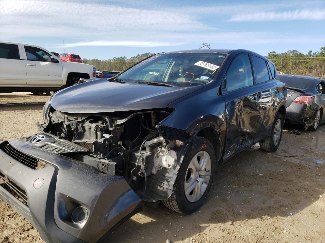 Photo 2 from auction – 2014 TOYOTA RAV4 LE with VIN 2T3ZFREV4EW100149