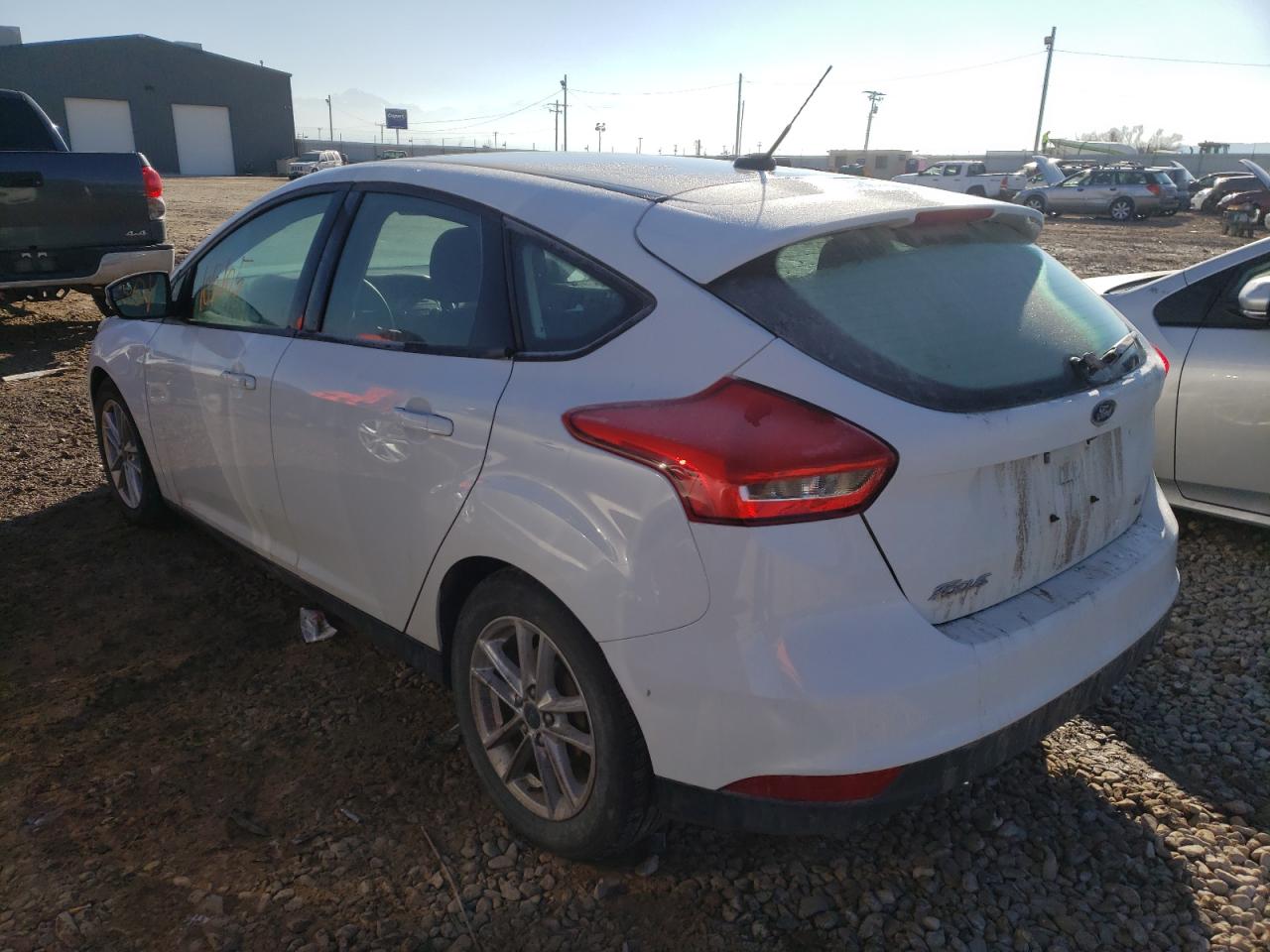 Photo 3 from auction – 2016 FORD FOCUS SE with VIN 1FADP3K29GL364204