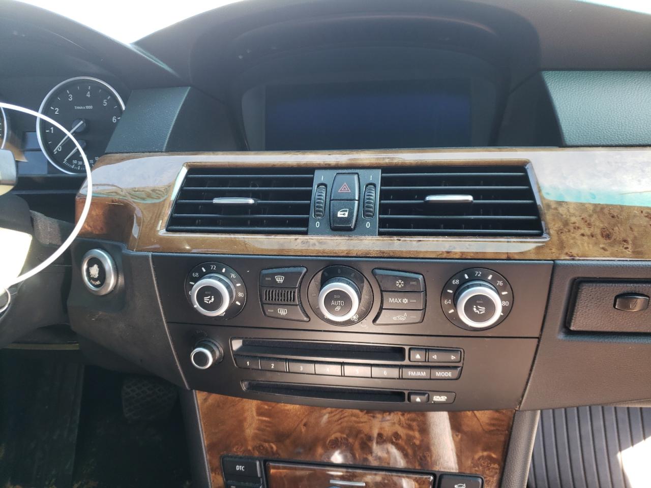 Photo 9 from auction – 2008 BMW 528 I with VIN WBANU53548CT05622