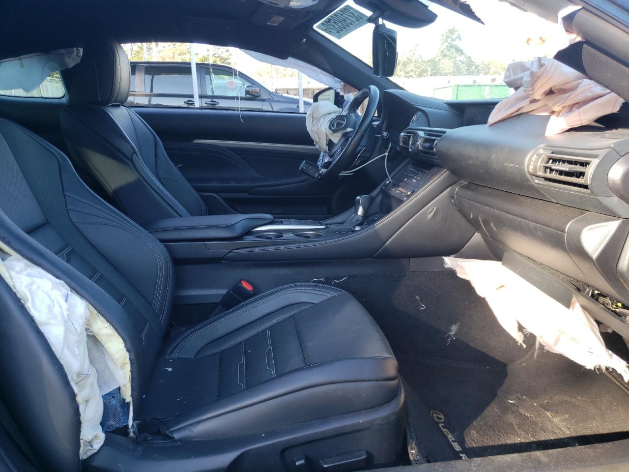 Photo 5 from auction – 2019 LEXUS RC 300 with VIN JTHHA5BCXK5009247
