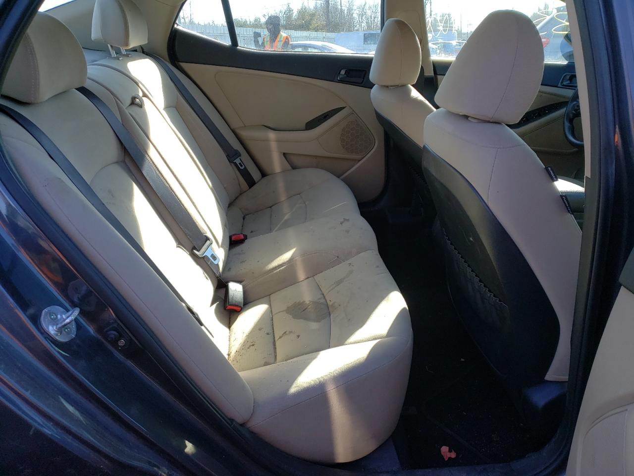 Photo 6 from auction – 2015 KIA OPTIMA LX with VIN KNAGM4A74F5628044