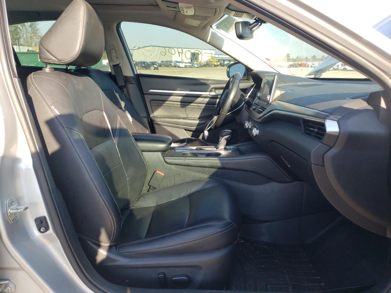 Photo 5 from auction – 2019 NISSAN ALTIMA SL with VIN 1N4BL4EV0KC162519