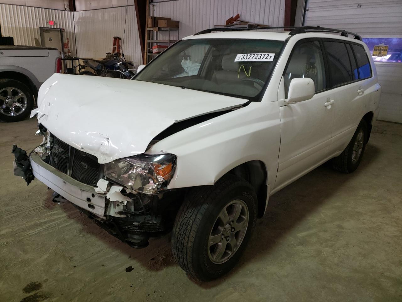 Photo 2 from auction – 2006 TOYOTA HIGHLANDER with VIN JTEGP21A260125275