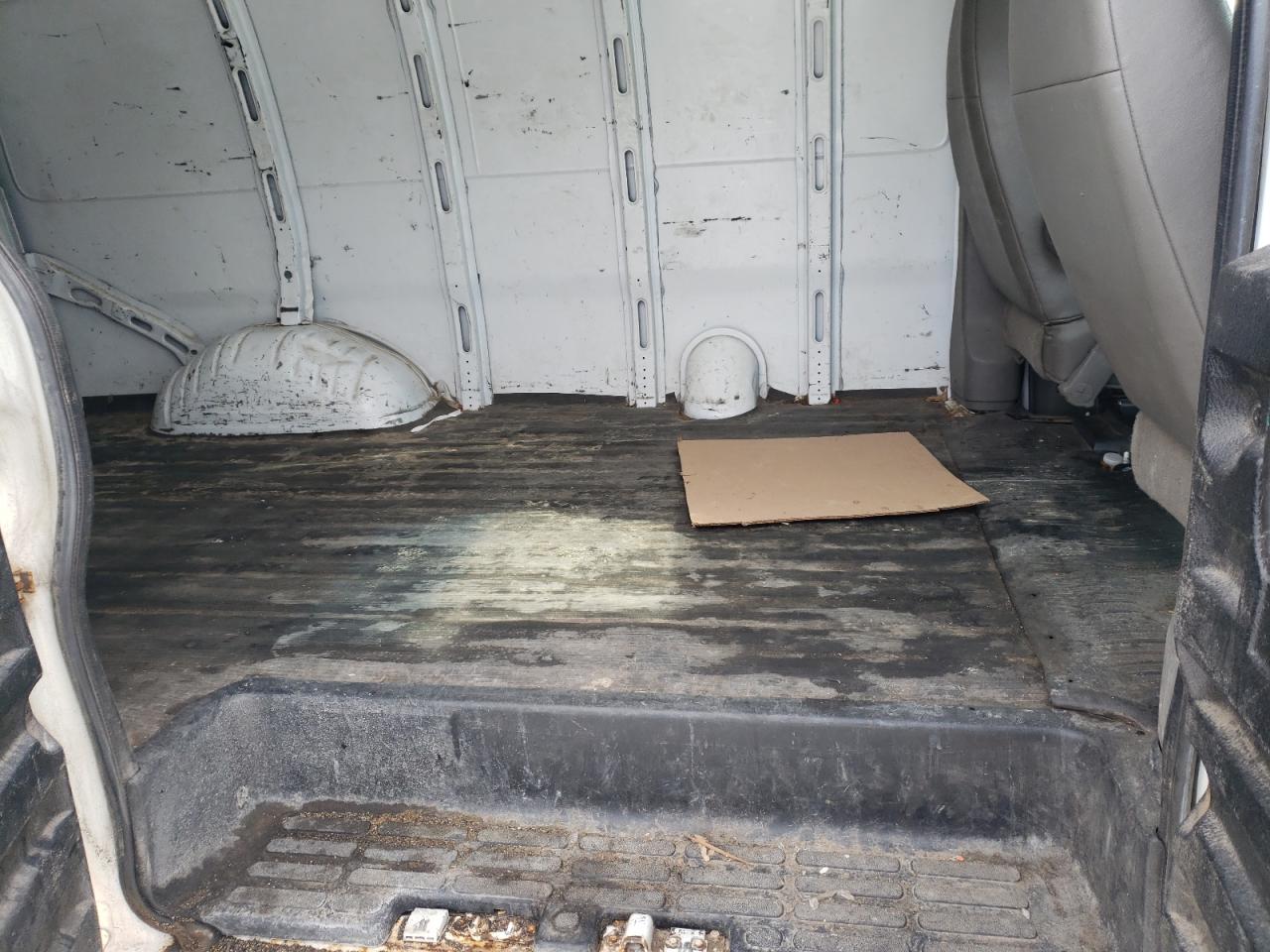 Photo 6 from auction – 2013 GMC SAVANA G25 with VIN 1GTW7FCA6D1154872