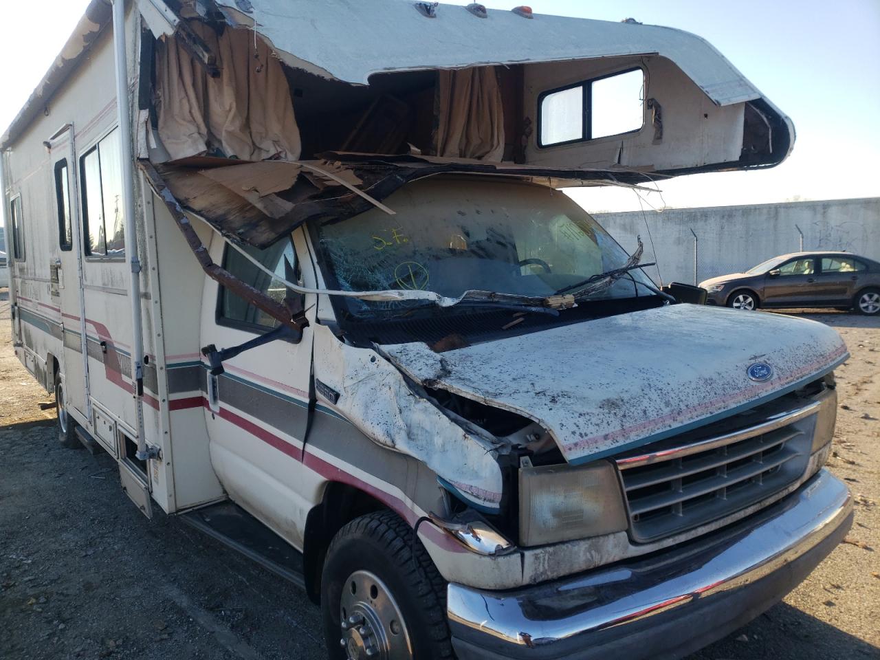 Photo 9 from auction – 1994 FLEETWOOD TIOGA with VIN 1FDKE30G6PHB64496