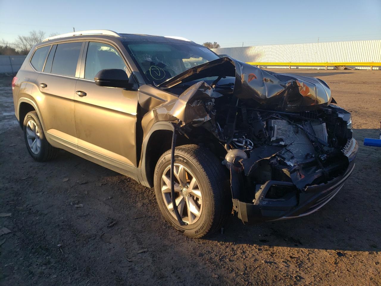 Photo 1 from auction – 2019 VOLKSWAGEN ATLAS S with VIN 1V2GR2CA7KC526095