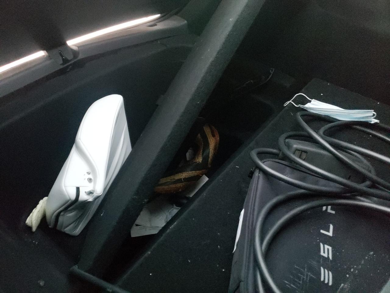 Photo 7 from auction – 2021 TESLA MODEL Y with VIN 5YJYGDEE1MF195897