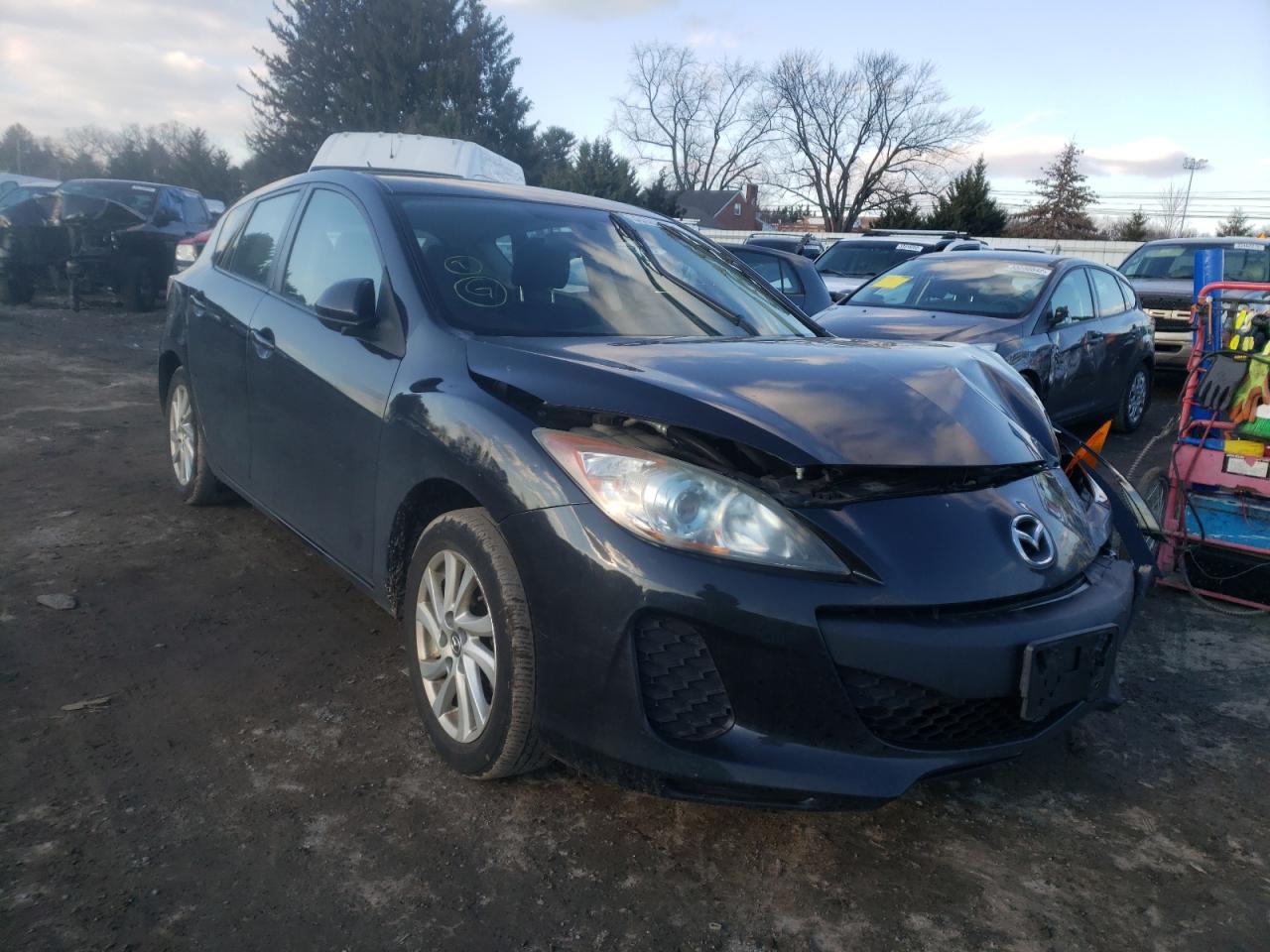 MAZDA 3 I 2013 with VIN JM1BL1L80D1711902 - Photo from auction