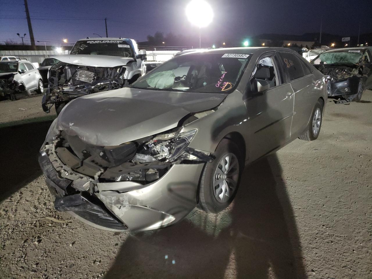 Photo 2 from auction – 2017 TOYOTA CAMRY LE with VIN 4T1BF1FK3HU293138