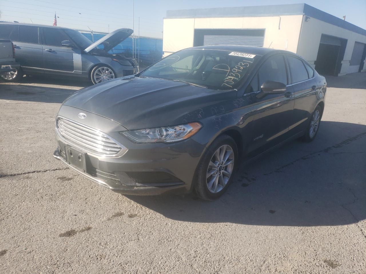 Photo 2 from auction – 2017 FORD FUSION SE with VIN 3FA6P0LU2HR245212