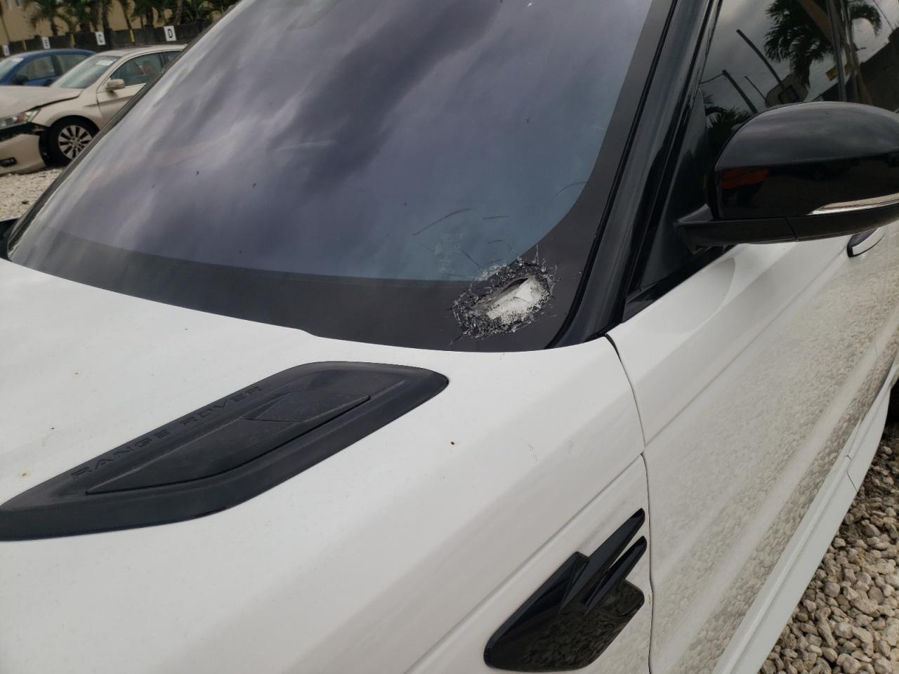 Photo 9 from auction – 2018 LAND ROVER RANGE ROVE with VIN SALWV2SV2JA401599