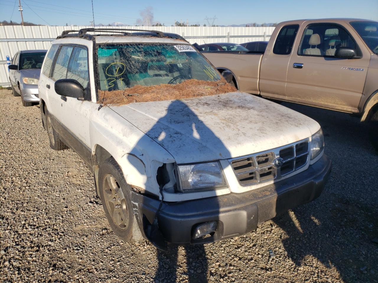 SUBARU FORESTER S 1998 with VIN JF1SF6552WH707633 - Photo from auction