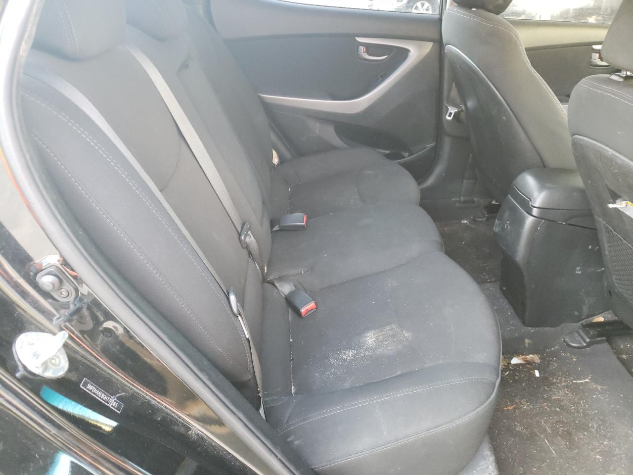 Photo 6 from auction – 2016 HYUNDAI ELANTRA with VIN 5NPDH4AE8GH773663