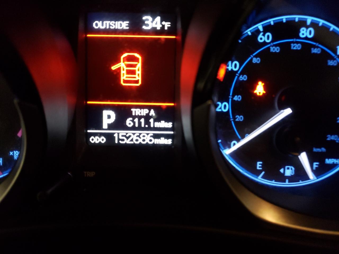 Photo 8 from auction – 2015 TOYOTA COROLLA L with VIN 5YFBURHE1FP196868