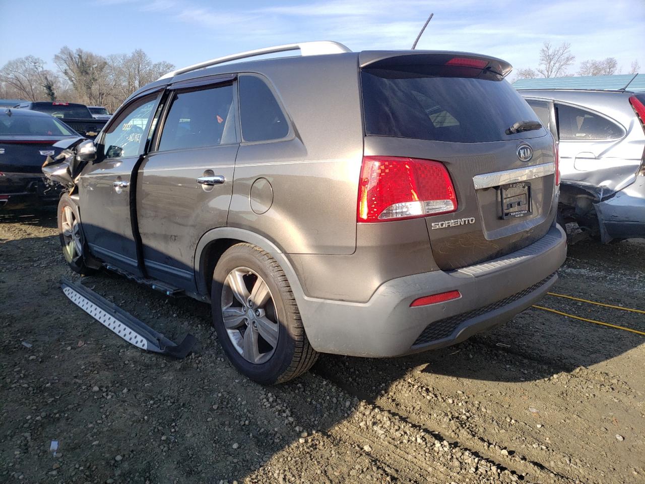 Photo 3 from auction – 2013 KIA SORENTO EX with VIN 5XYKU3A22DG325392