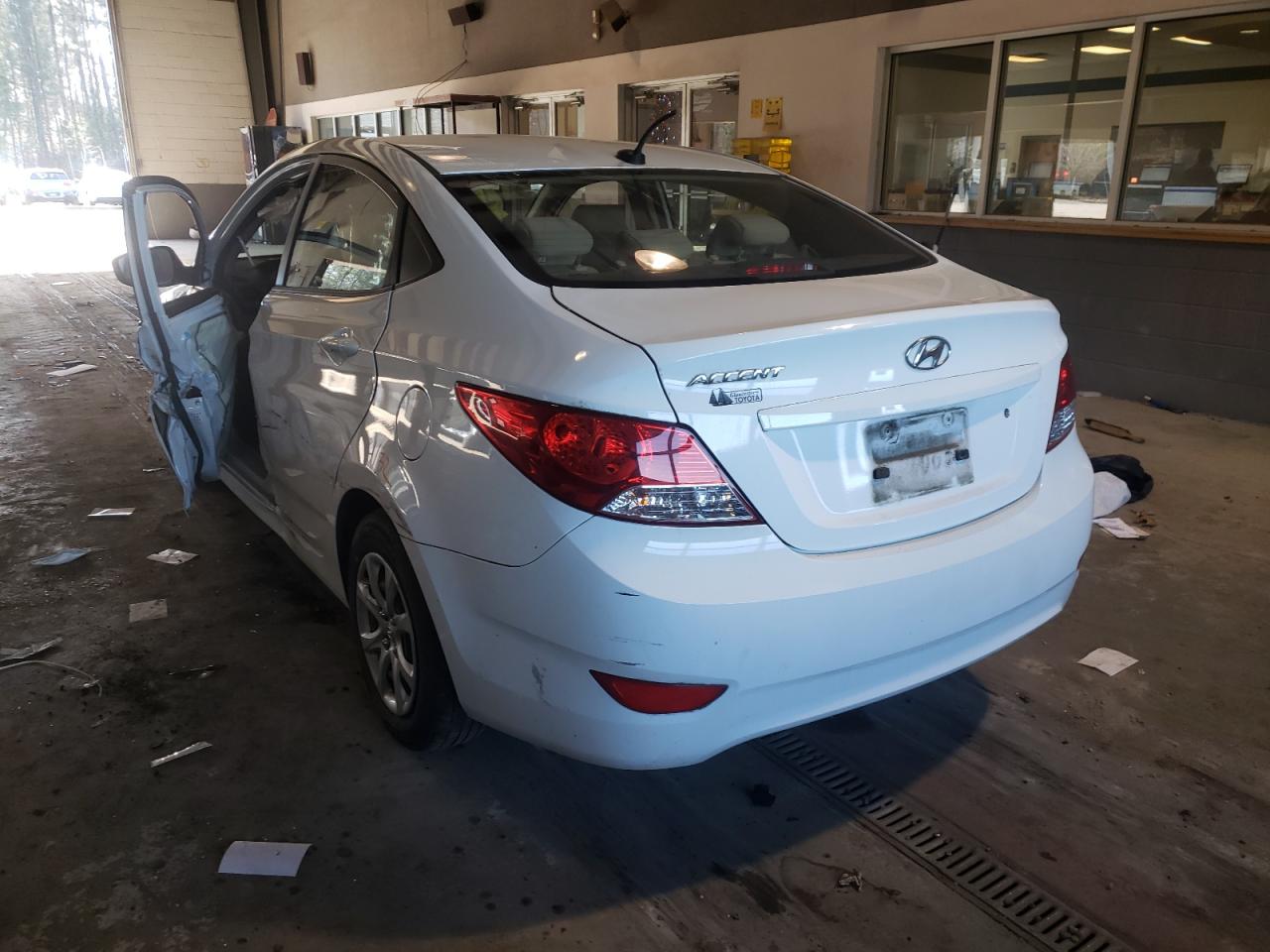 Photo 3 from auction – 2014 HYUNDAI ACCENT GLS with VIN KMHCT4AE9EU677548
