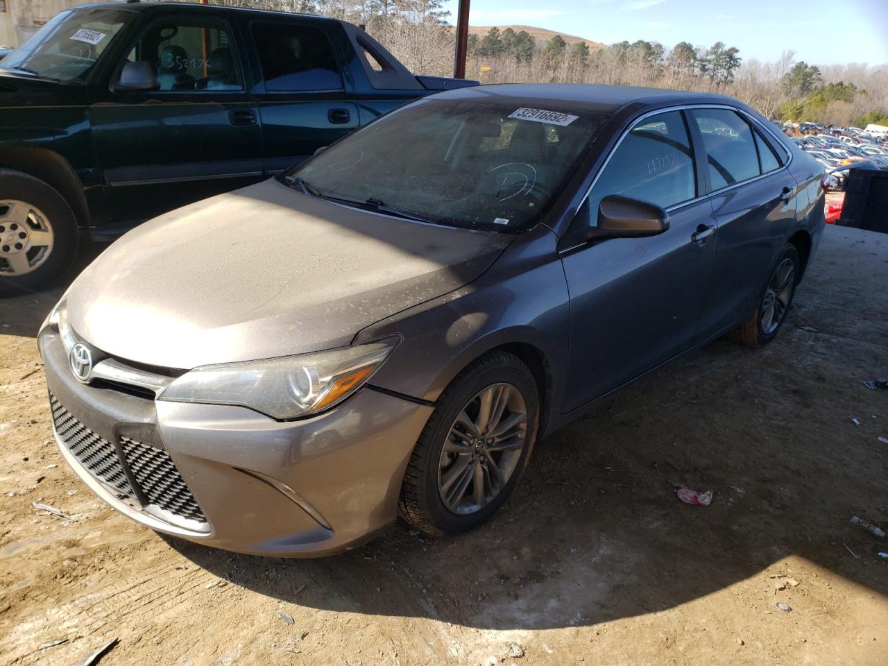 Photo 2 from auction – 2017 TOYOTA CAMRY LE with VIN 4T1BF1FK9HU305731