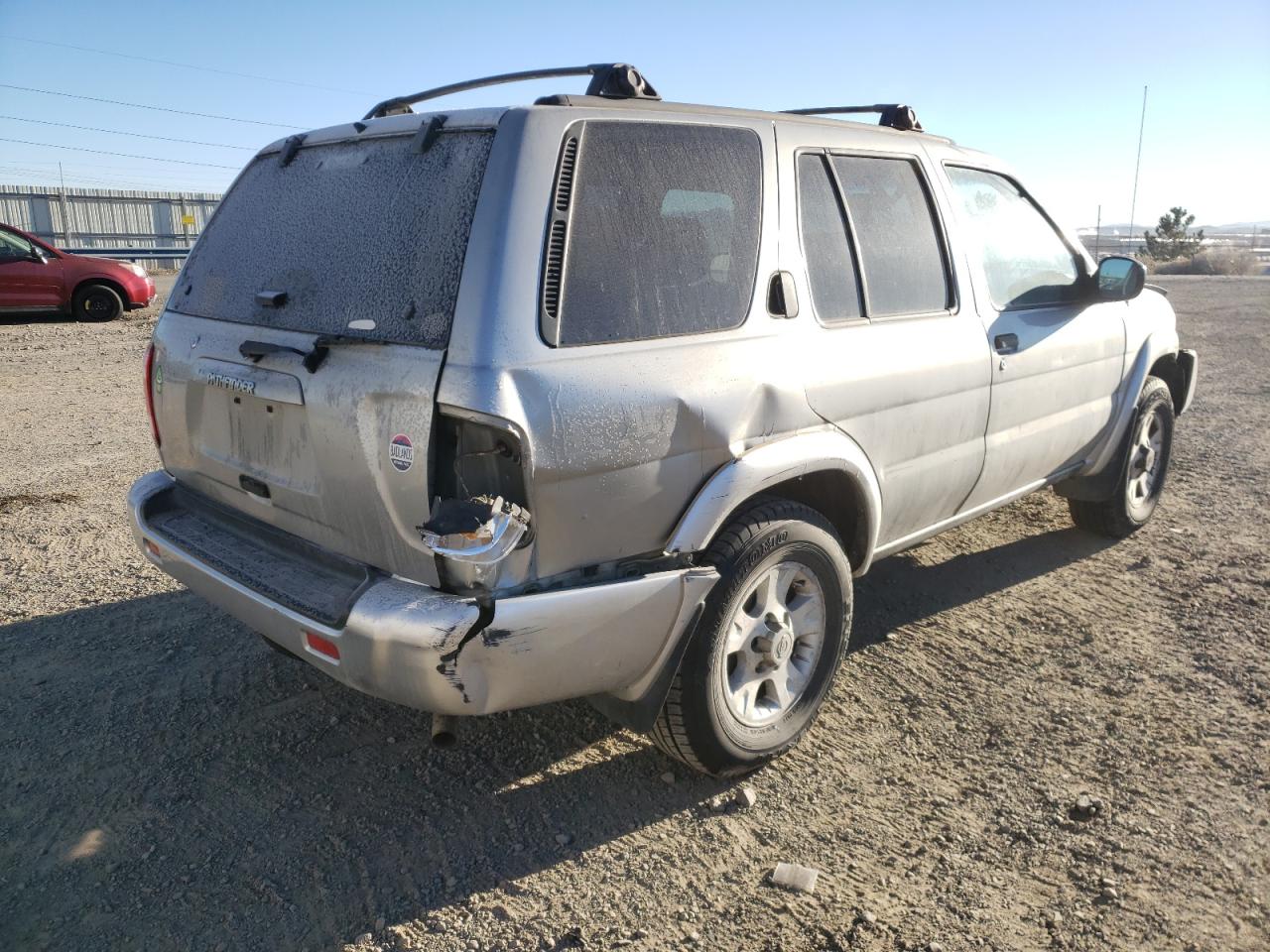 Photo 4 from auction – 1999 NISSAN PATHFINDER with VIN JN8AR07Y3XW368271