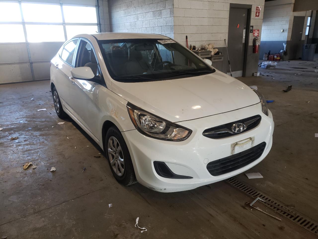 HYUNDAI ACCENT GLS 2014 with VIN KMHCT4AE9EU677548 - Photo from auction