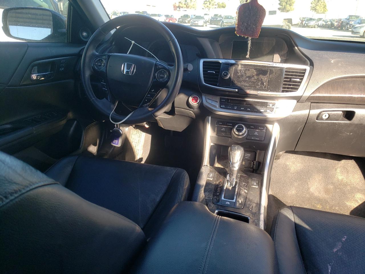 Photo 9 from auction – 2015 HONDA ACCORD TOU with VIN 1HGCR6F77FA005243