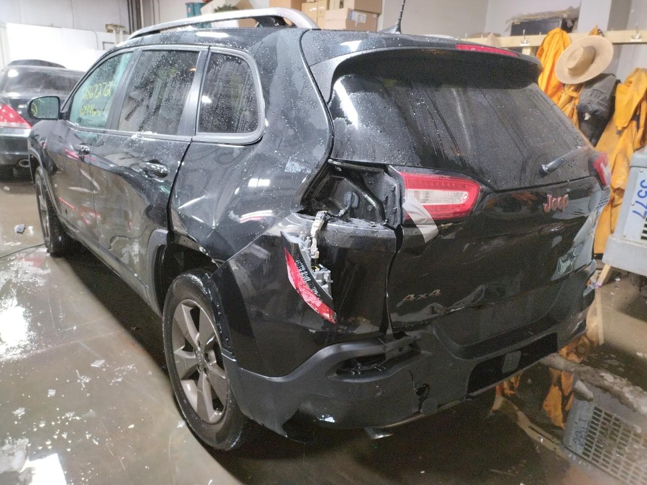 Photo 3 from auction – 2016 JEEP CHEROKEE L with VIN 1C4PJMCBXGW364756
