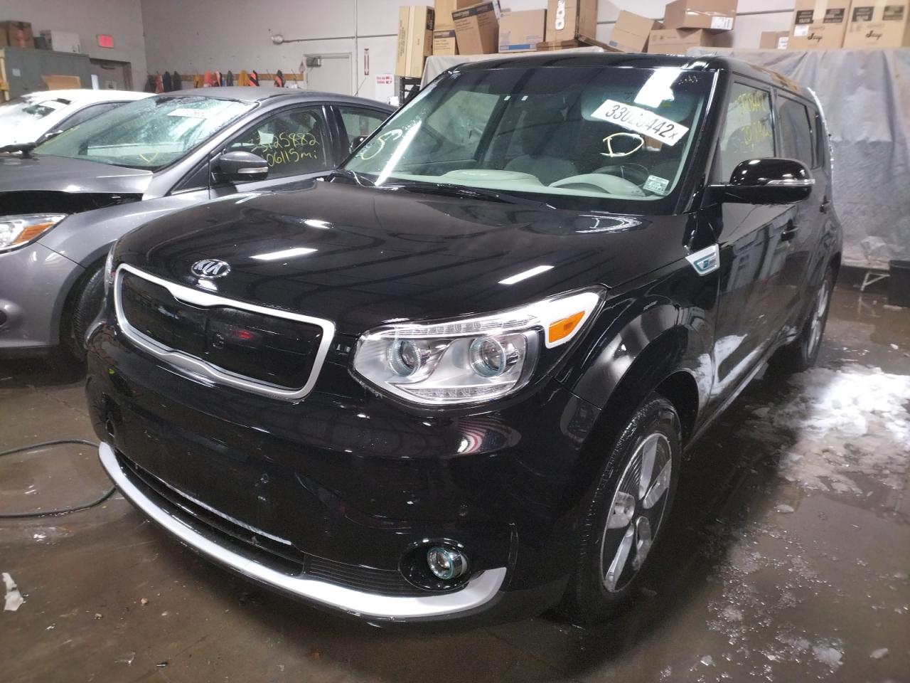 Photo 2 from auction – 2017 KIA SOUL EV + with VIN KNDJX3AE6H7021613