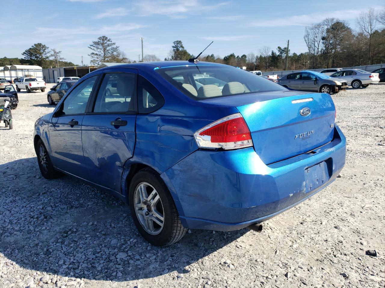 Photo 3 from auction – 2010 FORD FOCUS S with VIN 1FAHP3FN8AW273551