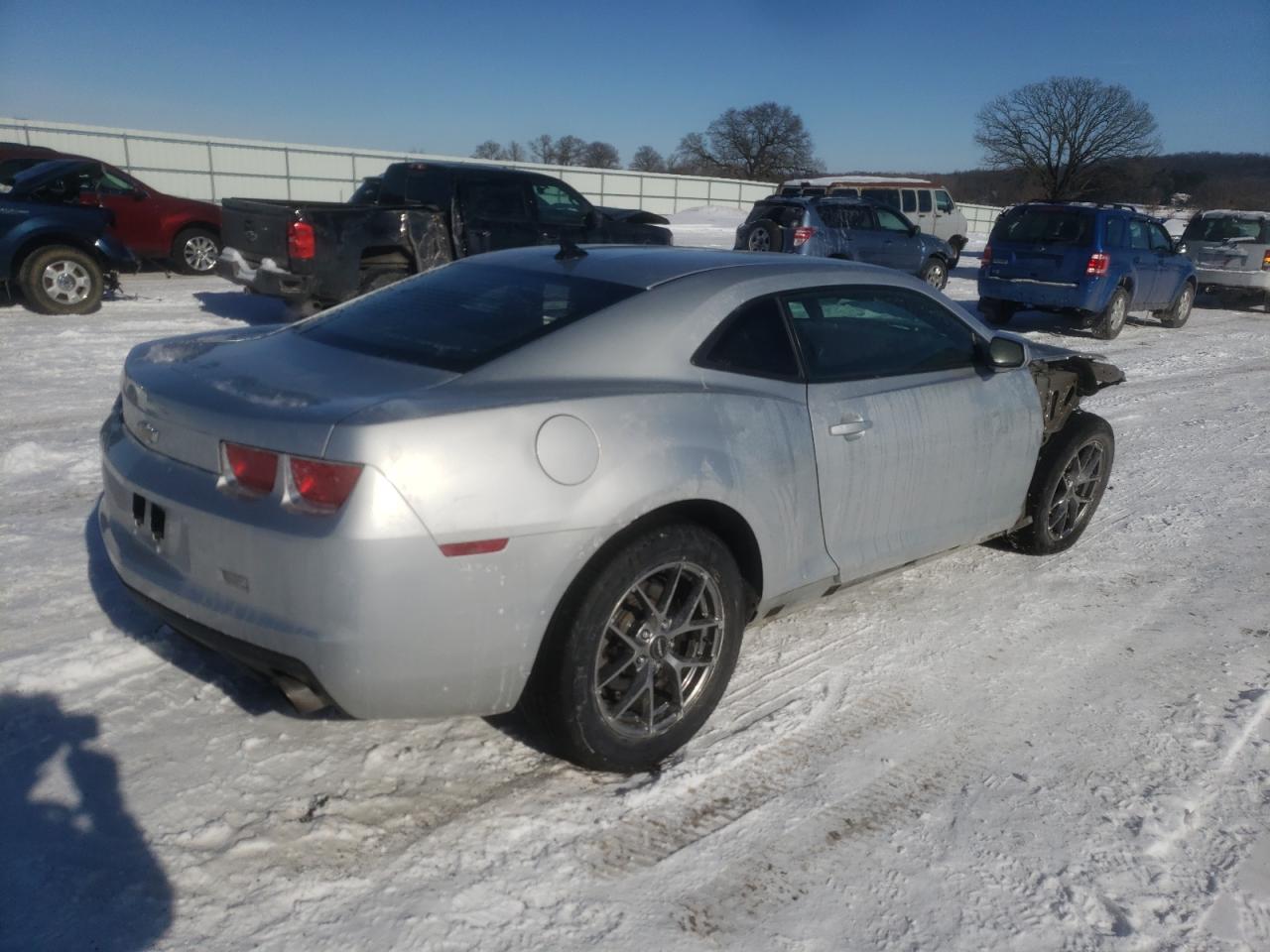 Photo 4 from auction – 2011 CHEVROLET CAMARO LS with VIN 2G1FE1ED5B9136932