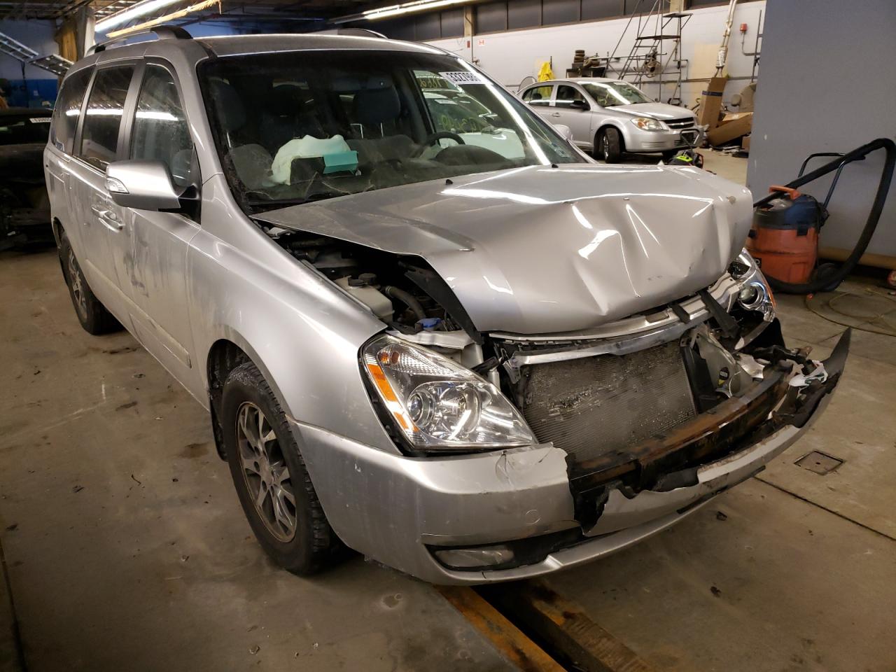 KIA SEDONA LX 2014 with VIN KNDMG4C72E6547675 - Photo from auction