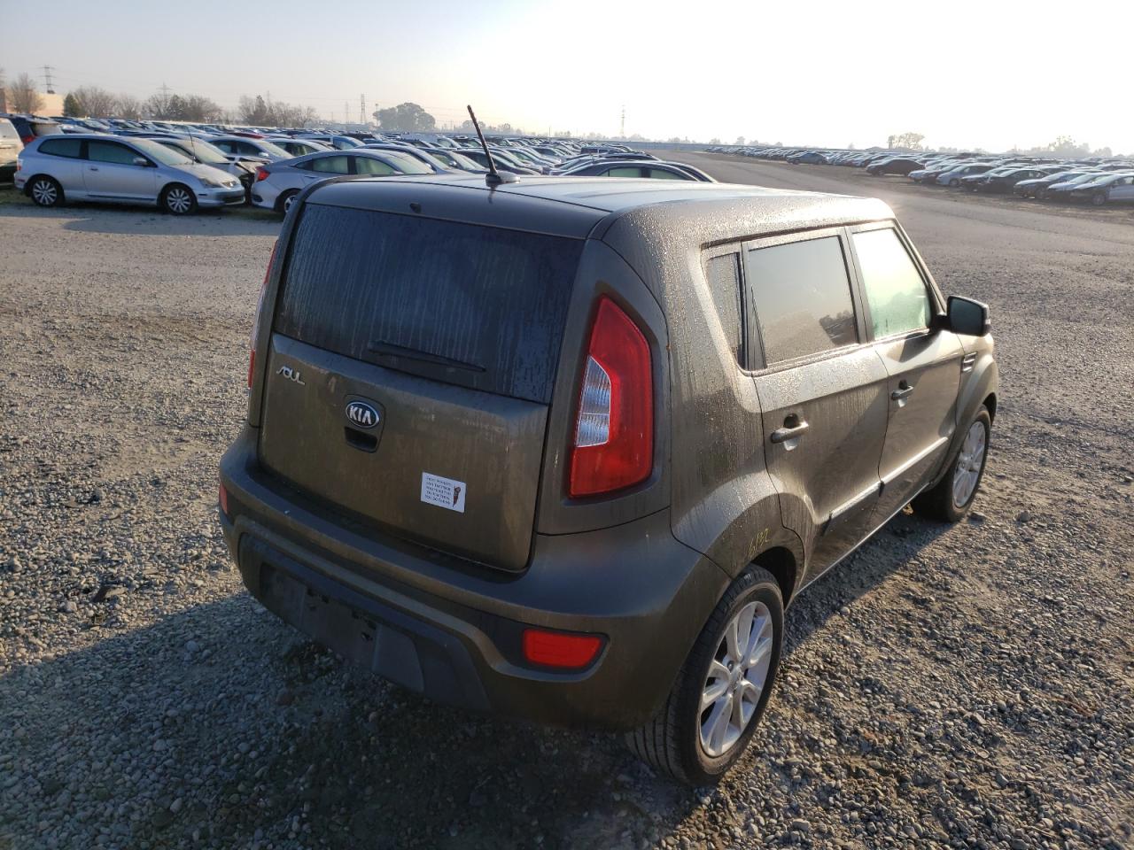 Photo 4 from auction – 2013 KIA SOUL + with VIN KNDJT2A64D7530933