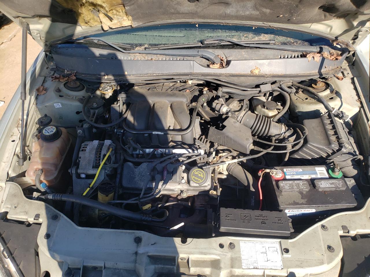 Photo 7 from auction – 2004 FORD TAURUS SE with VIN 1FAFP53U84A102606
