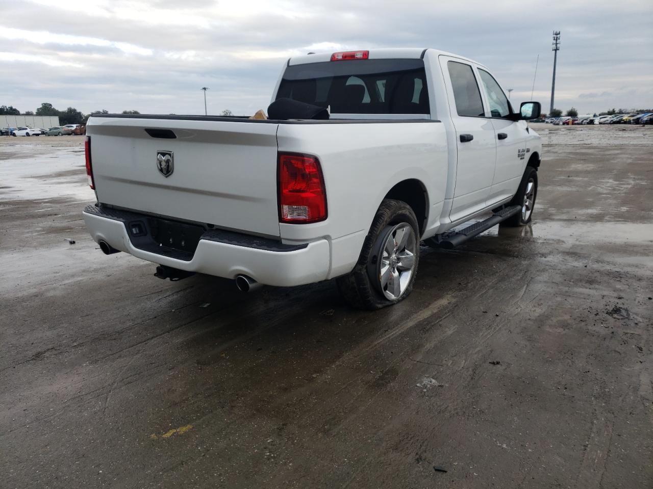Photo 4 from auction – 2019 RAM 1500 CLASS with VIN 1C6RR6KT4KS546001