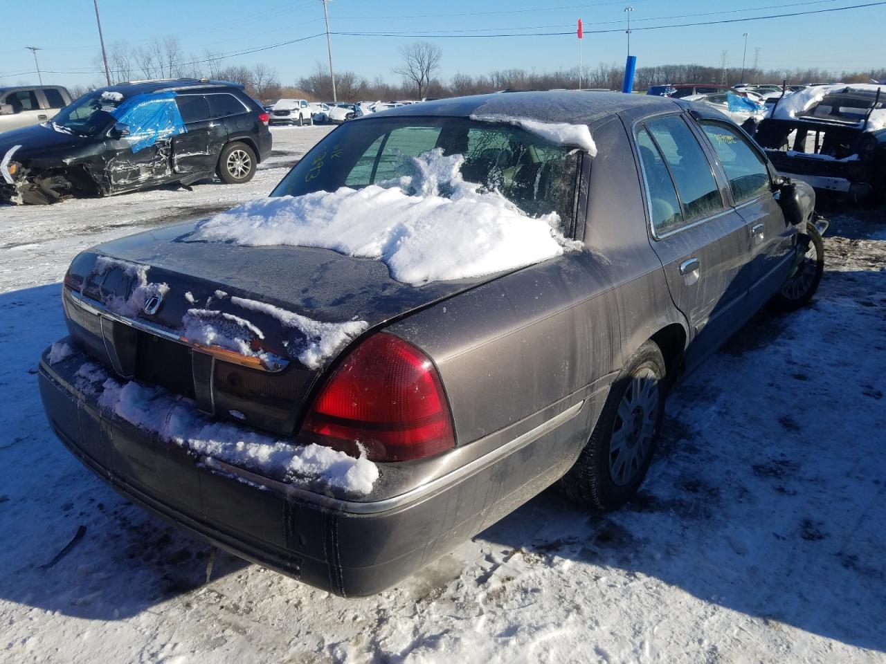 Photo 4 from auction – 2007 MERCURY GRAND MARQ with VIN 2MEFM74V67X609293
