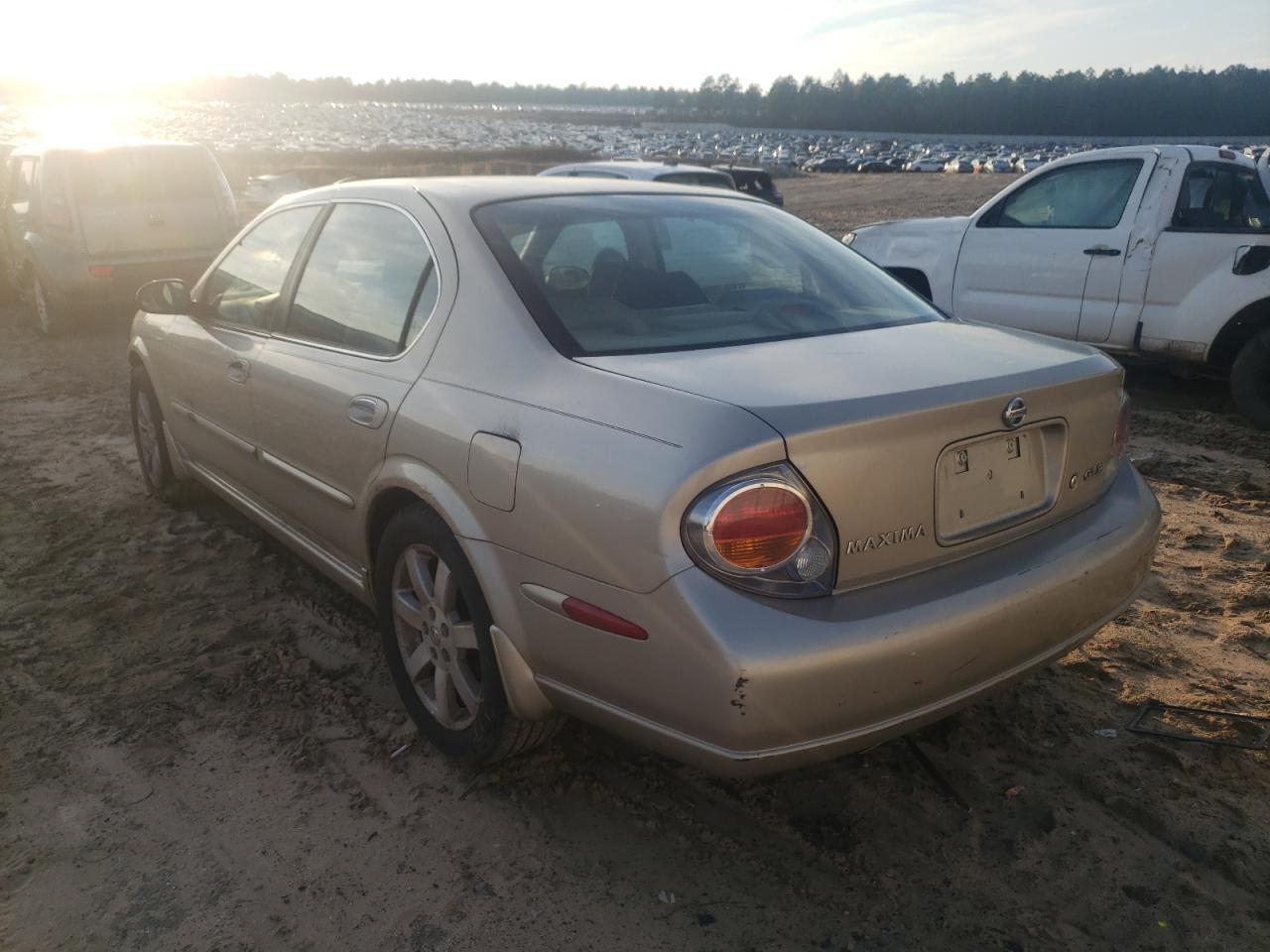 Photo 3 from auction – 2002 NISSAN MAXIMA GLE with VIN JN1DA31AX2T303279