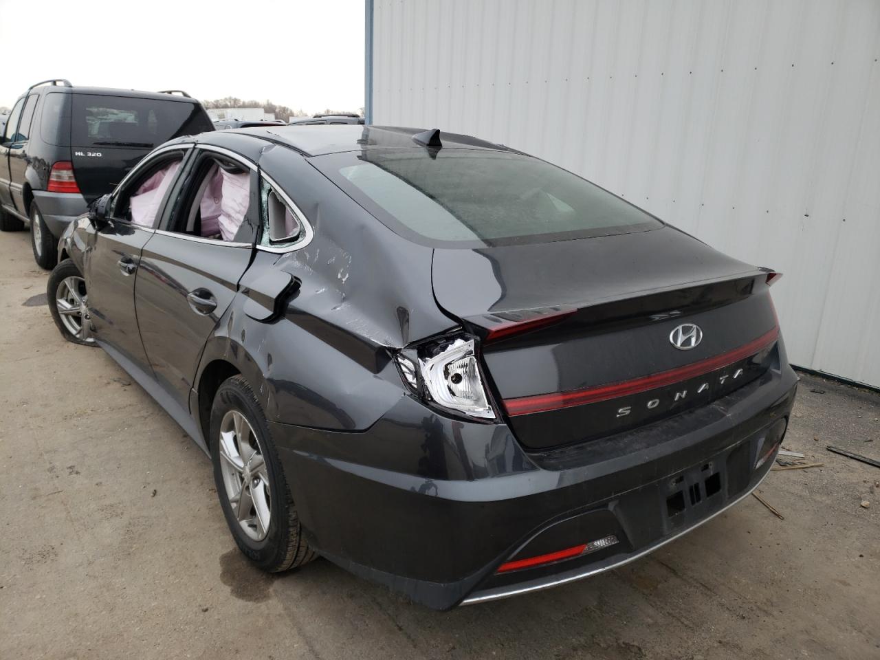 Photo 3 from auction – 2021 HYUNDAI SONATA SE with VIN 5NPEG4JAXMH079797